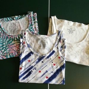 Bundle of 3 Tank Tops